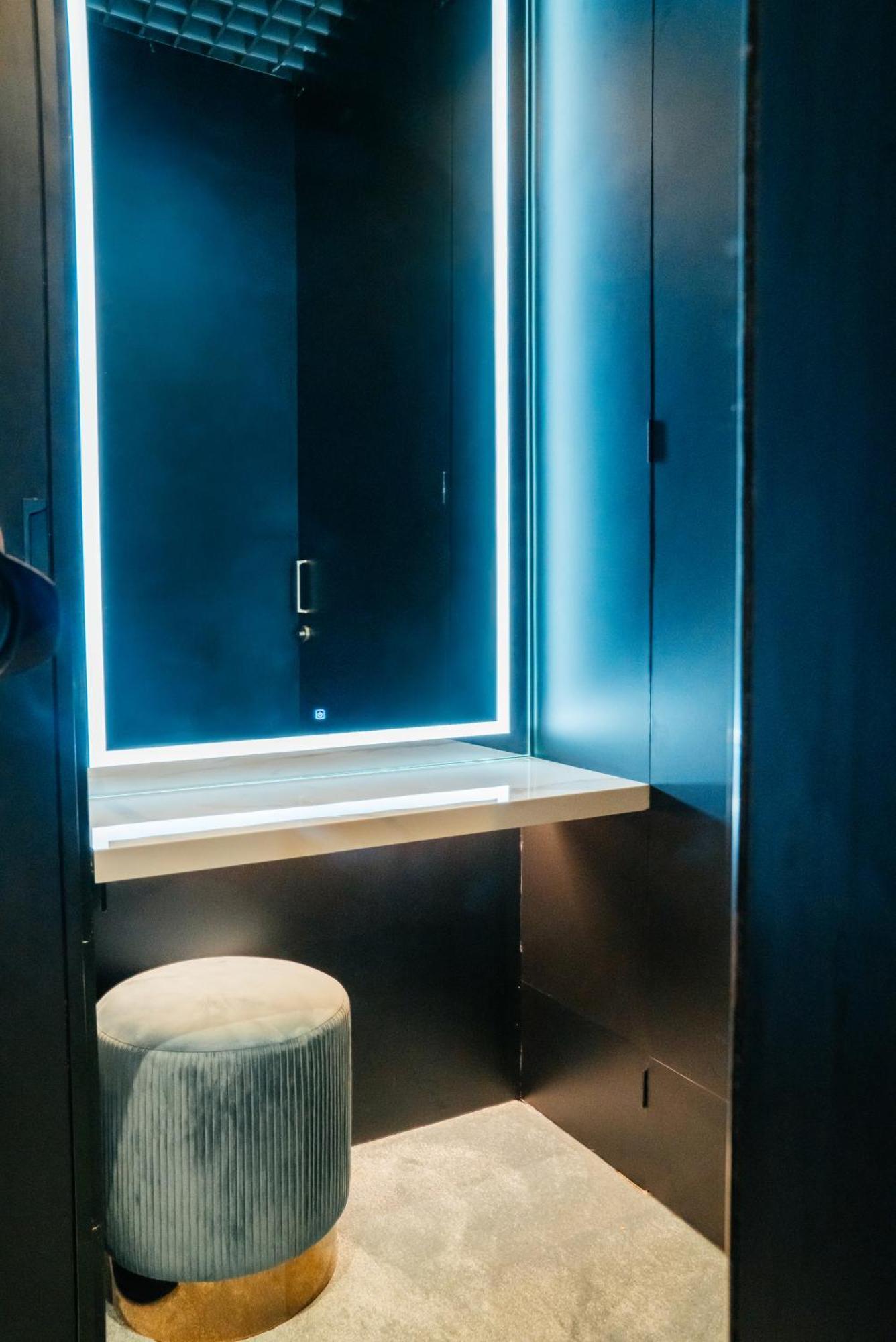 Capsule hotel Capsuletransit Sleep Lounge Klia T1 Airport - Landside, Public Area At Lvl 5 Sepang